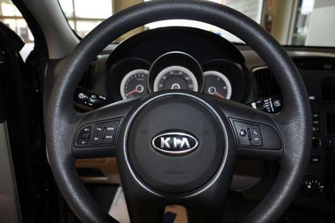 Kia Forte 2010 photo 2