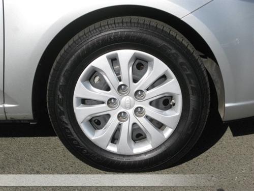 Kia Forte 2010 photo 2