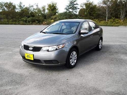 Kia Forte 2010 photo 2