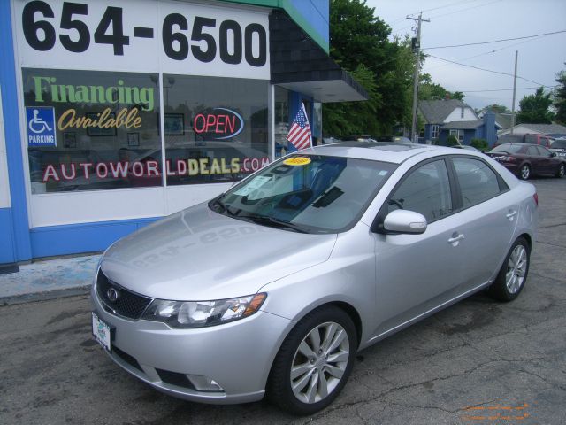 Kia Forte AWD, REAR DVD, Navigation, 3RD ROW, Mem/heat Seats Sedan