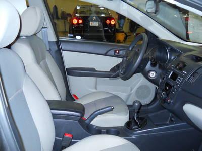 Kia Forte 2010 photo 4