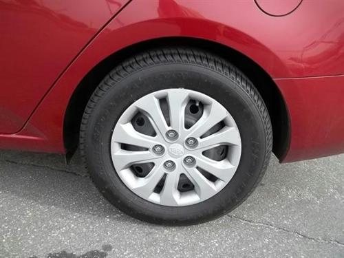 Kia Forte 2010 photo 1