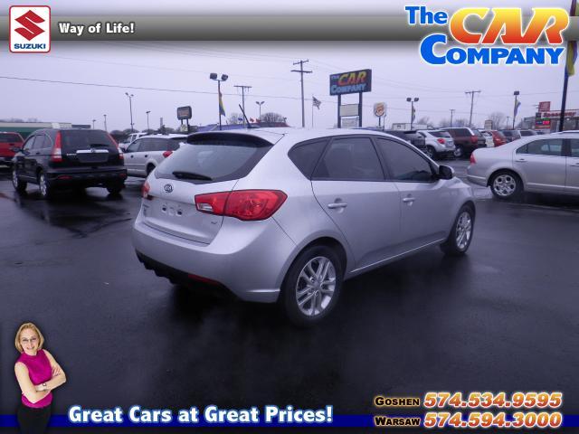 Kia Forte 2011 photo 1