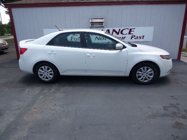 Kia Forte 2011 photo 3