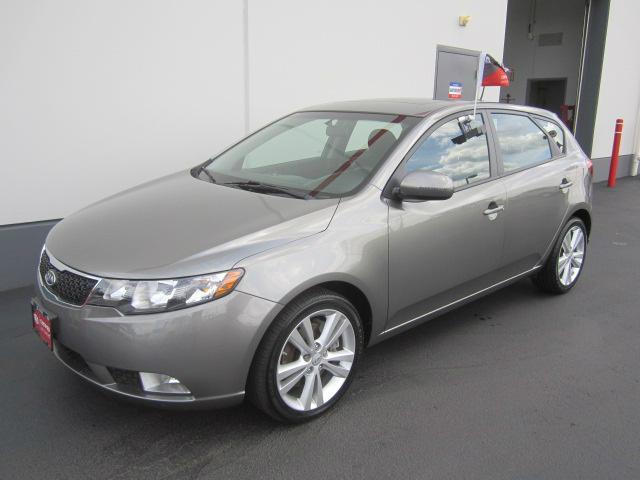 Kia Forte Limited RS (4 Door) Hatchback