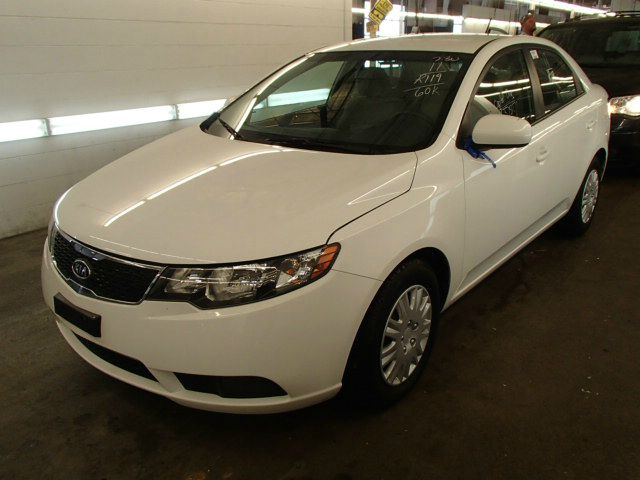 Kia Forte 2011 photo 1