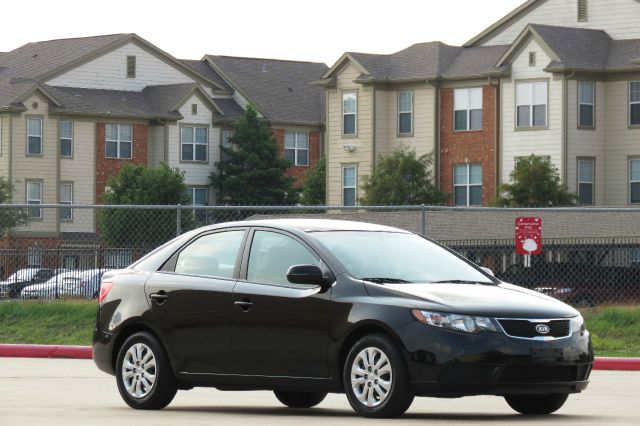 Kia Forte 2011 photo 4