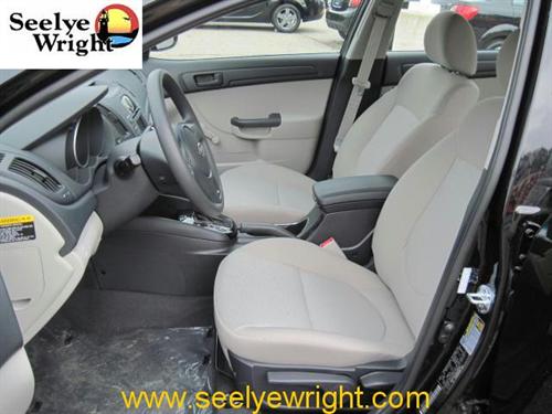 Kia Forte 2011 photo 3