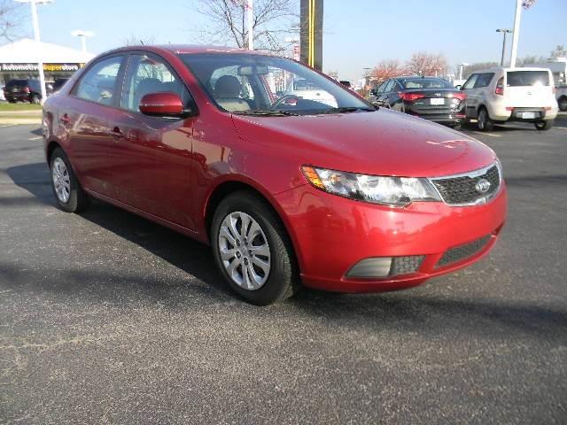 Kia Forte 2011 photo 2