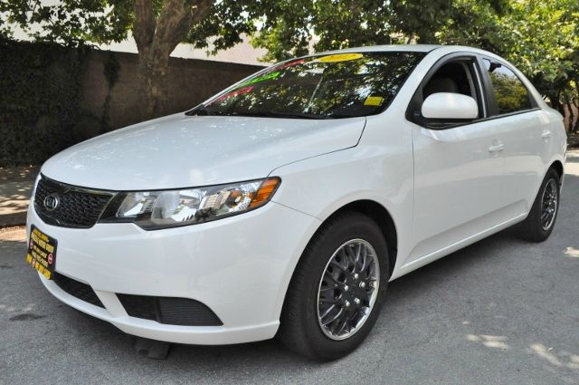 Kia Forte 2012 photo 3
