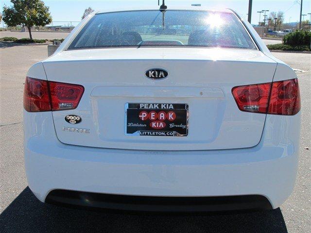 Kia Forte 2012 photo 3