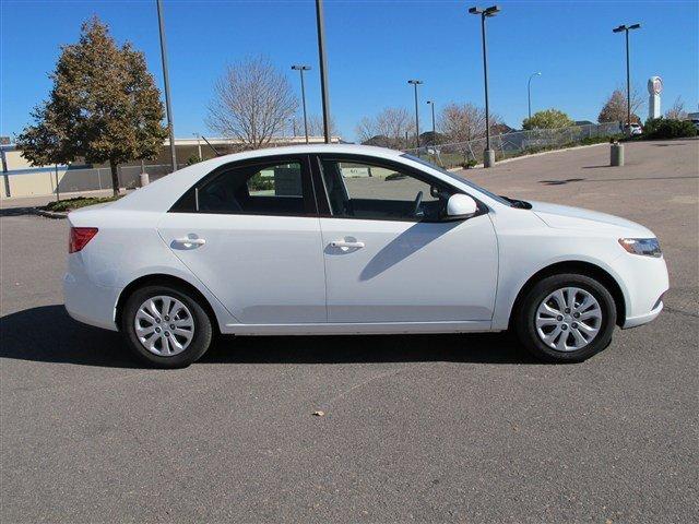 Kia Forte 2012 photo 5
