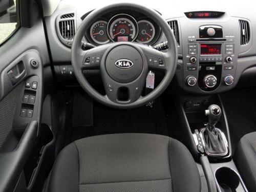Kia Forte 2012 photo 3