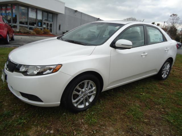Kia Forte 2012 photo 3