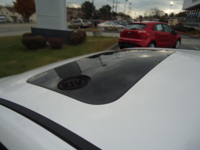 Kia Forte 2012 photo 4