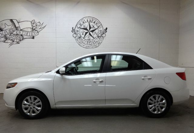 Kia Forte 2012 photo 1