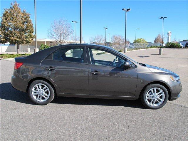 Kia Forte 2012 photo 5