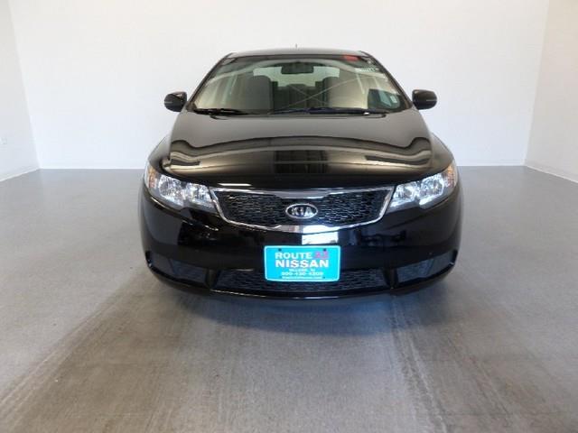 Kia Forte 2012 photo 2