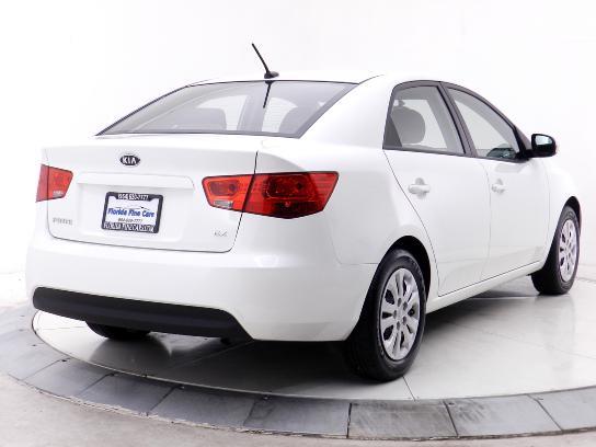 Kia Forte Open-top Sedan