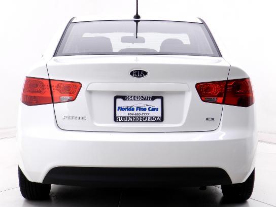 Kia Forte 2013 photo 2