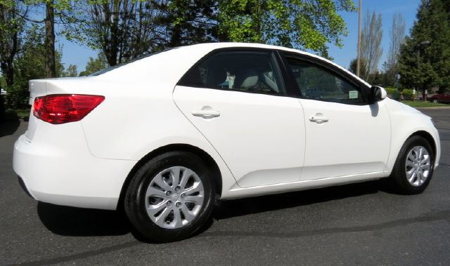 Kia Forte 2013 photo 1