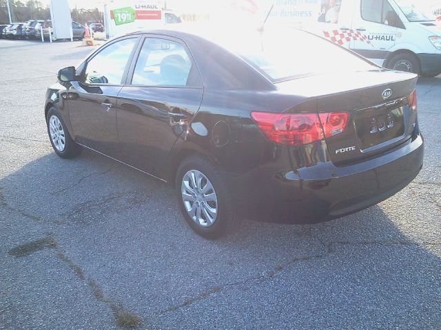 Kia Forte 2013 photo 4