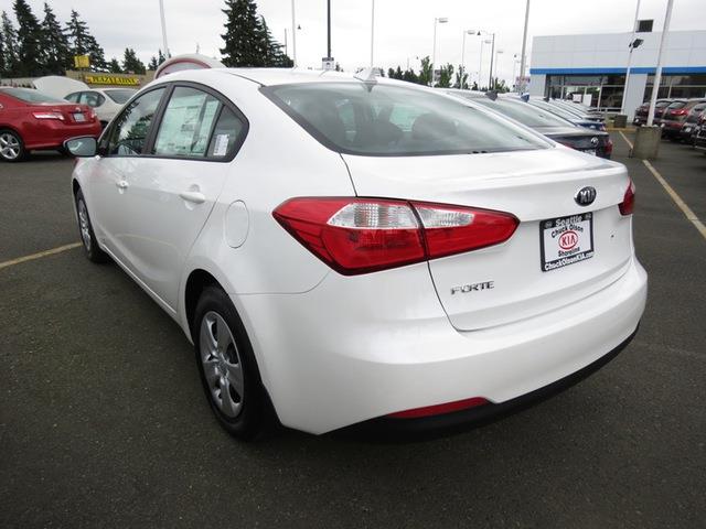 Kia Forte 2014 photo 3