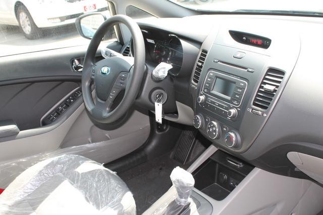 Kia Forte 2014 photo 1