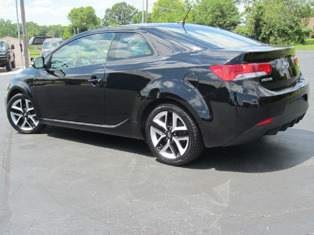 Kia Forte Koup 2010 photo 1