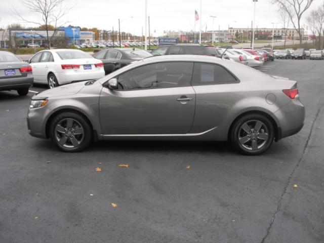 Kia Forte Koup 2010 photo 3