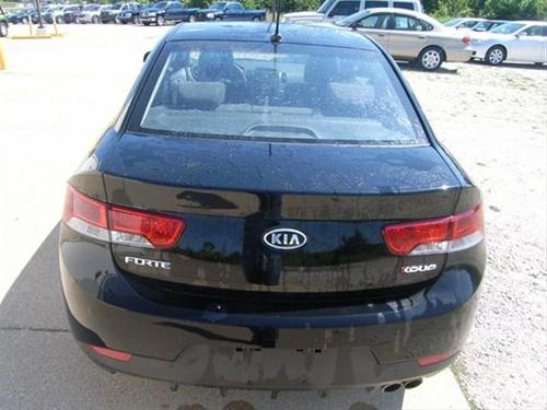 Kia Forte Koup 2010 photo 3