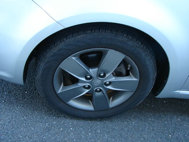 Kia Forte Koup 2010 photo 10