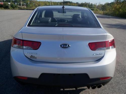 Kia Forte Koup 2010 photo 1
