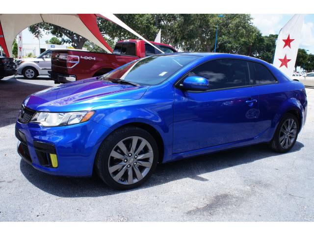 Kia Forte Koup AWD, REAR DVD, Navigation, 3RD ROW, Mem/heat Seats Coupe