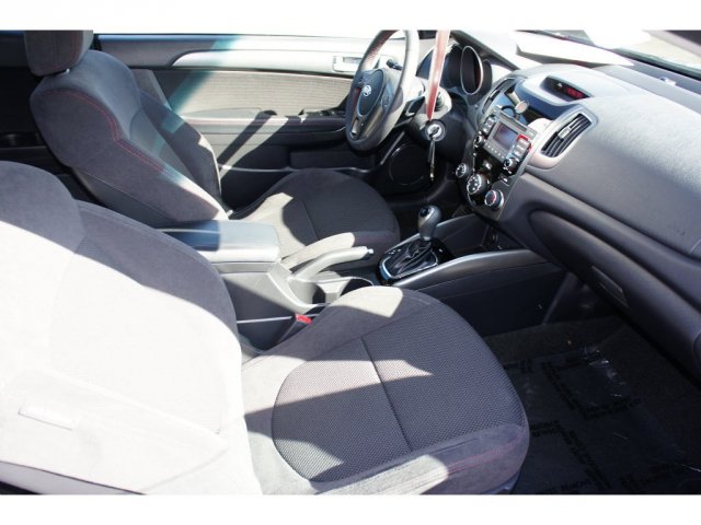 Kia Forte Koup 2012 photo 4