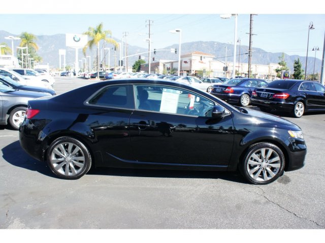 Kia Forte Koup 2012 photo 2