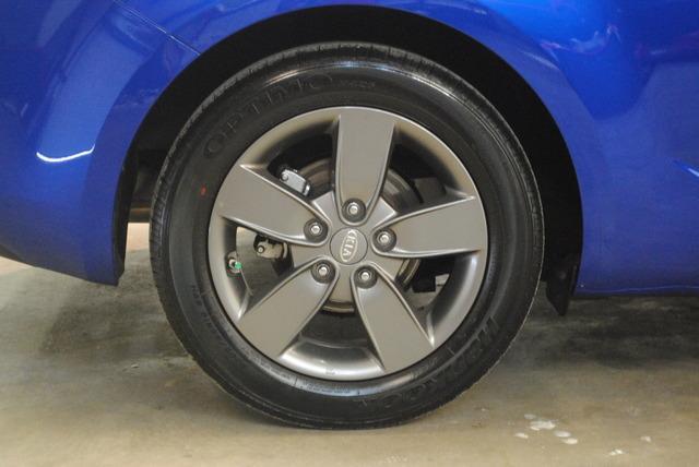 Kia Forte Koup 2012 photo 29