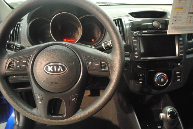 Kia Forte Koup 2012 photo 5