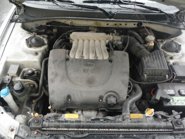 Kia Optima 2001 photo 8