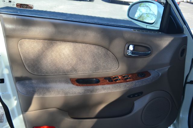 Kia Optima 2002 photo 4