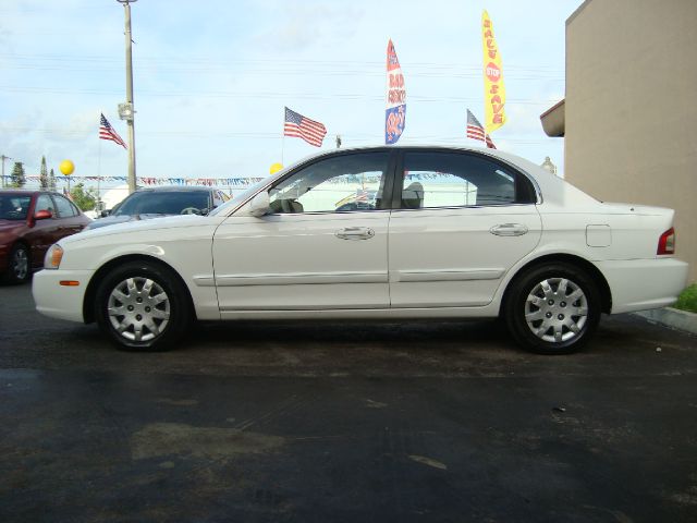 Kia Optima 2003 photo 3