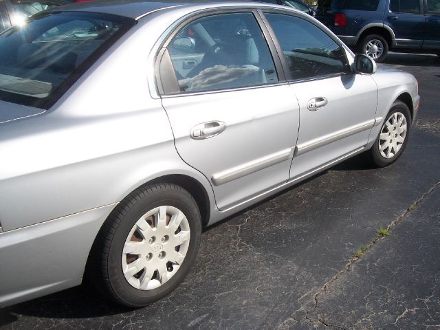 Kia Optima 2003 photo 1