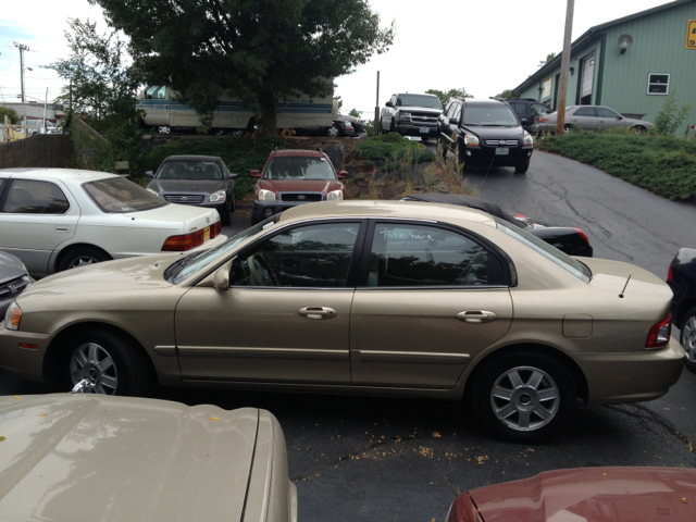 Kia Optima 2003 photo 2