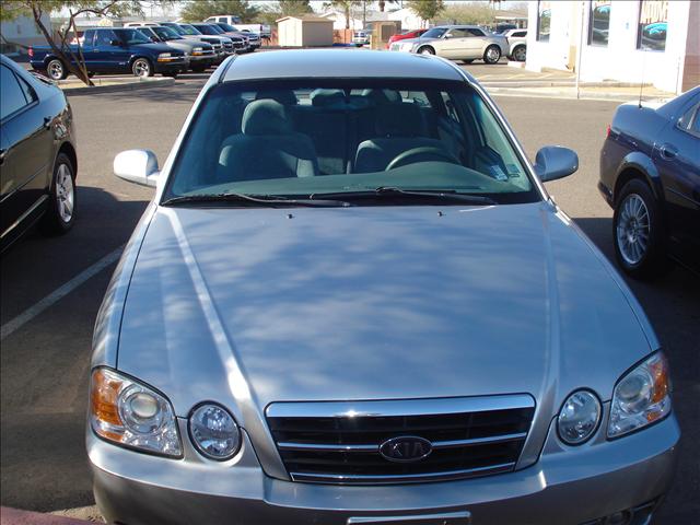 Kia Optima 2004 photo 2