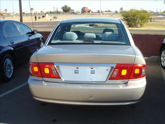 Kia Optima 2004 photo 3