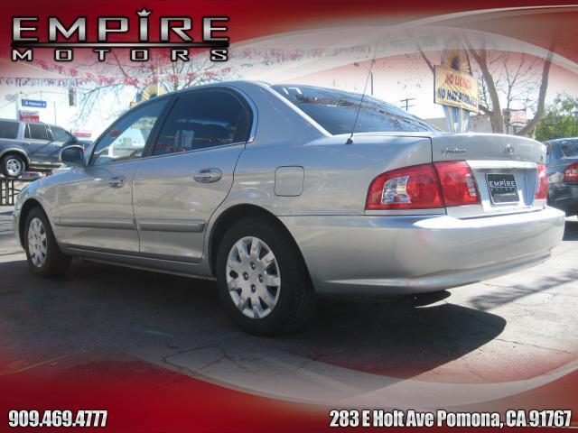 Kia Optima 2004 photo 1
