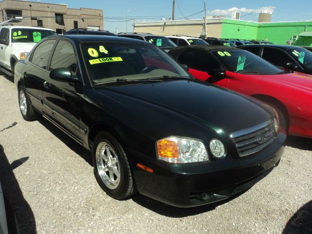 Kia Optima 2004 photo 1