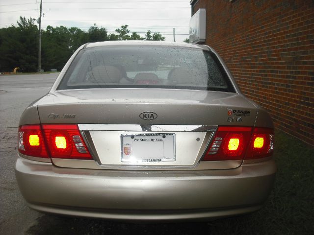 Kia Optima 2004 photo 1
