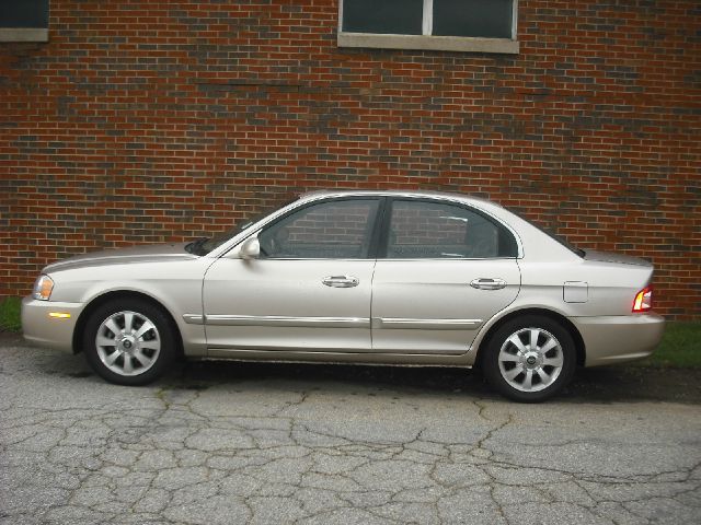 Kia Optima 2004 photo 3