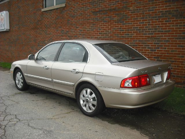 Kia Optima 2004 photo 4